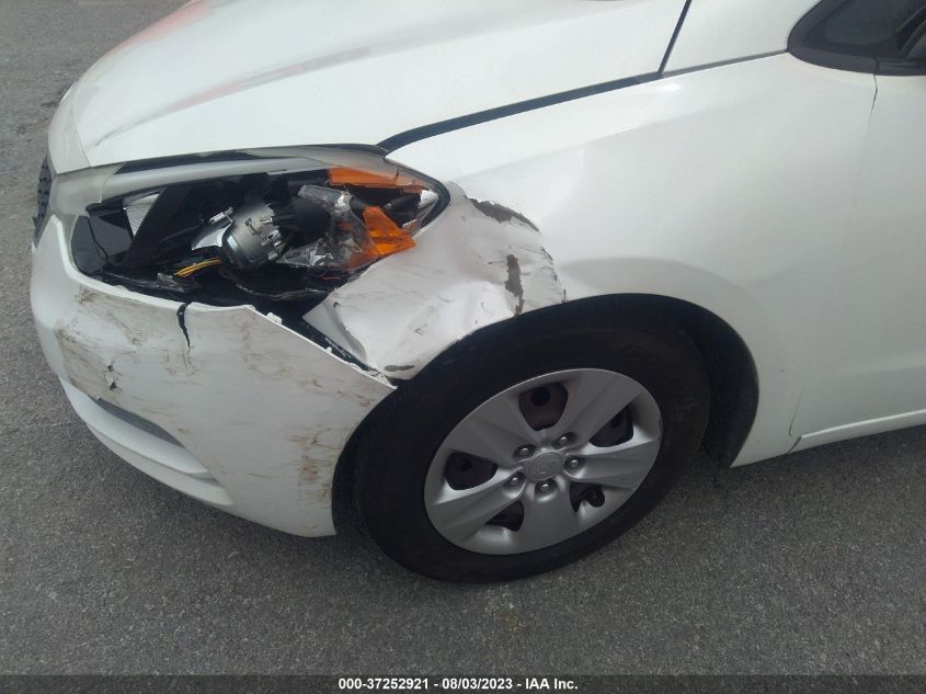 2015 KIA FORTE LX - KNAFX4A64F5338560
