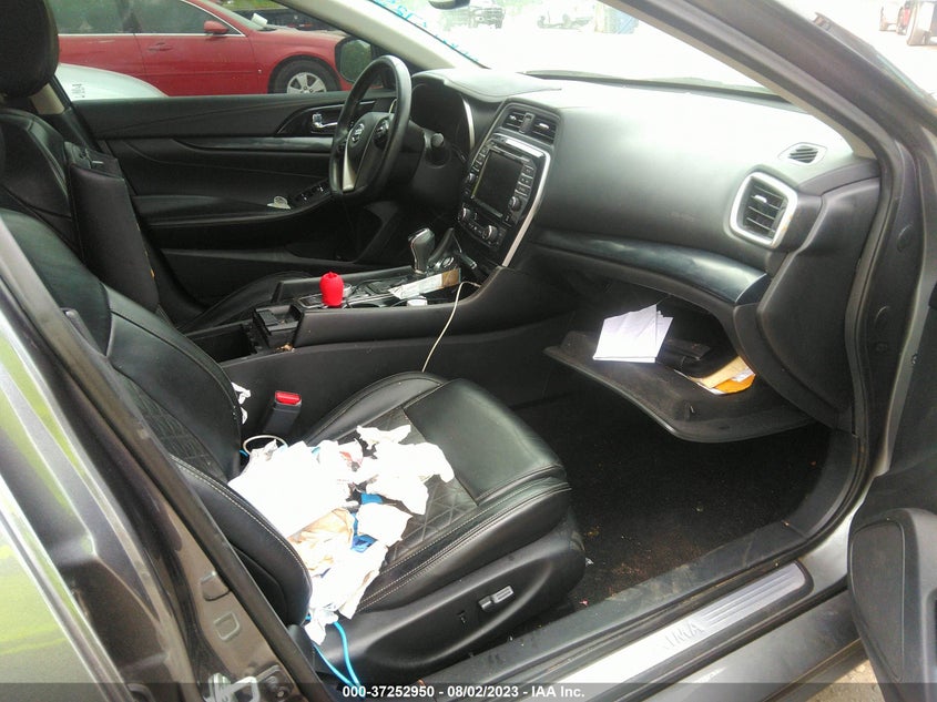 VIN 1N4AA6AV8KC377388 2019 NISSAN MAXIMA PLATINUM