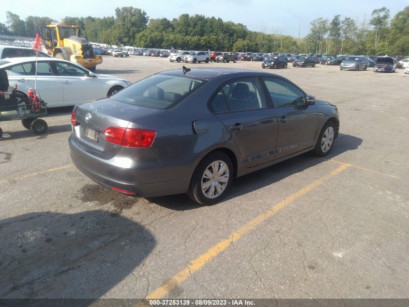 2014 VOLKSWAGEN JETTA SEDAN SE - 3VWD07AJ1EM396667