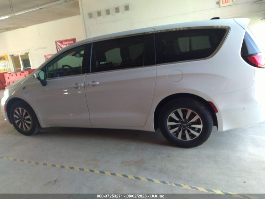 2023 CHRYSLER PACIFICA HYBRID TOURING L - 2C4RC1L79PR592396