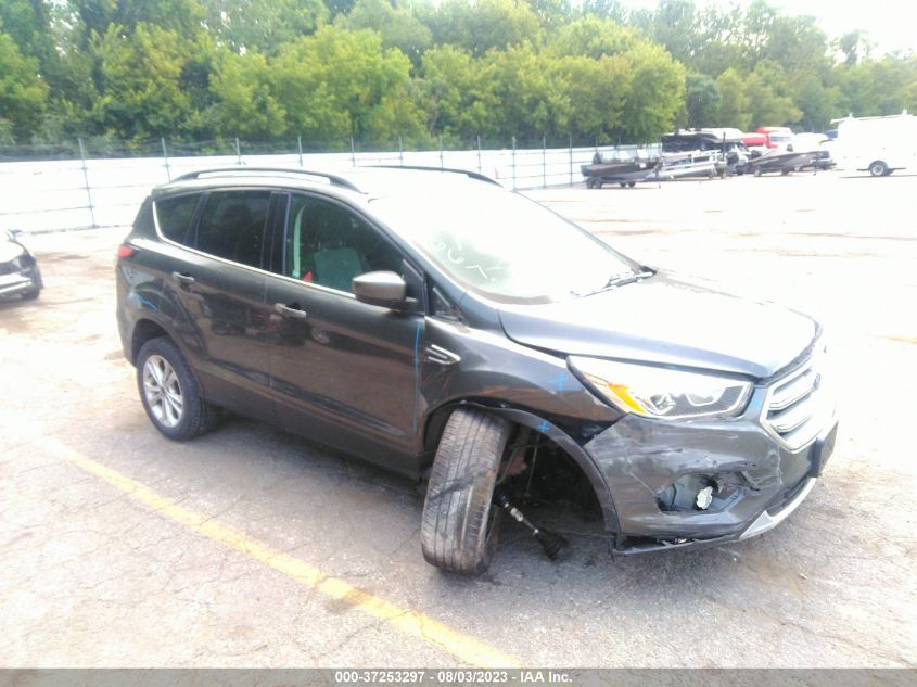 2017 FORD ESCAPE SE - 1FMCU9GD8HUE31667