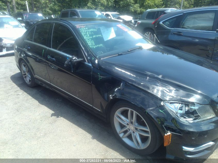 2014 MERCEDES-BENZ C 300 SPORT 4MATIC/LUXURY 4MATIC - WDDGF8AB9EA959982