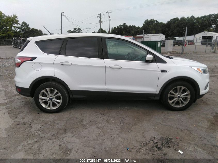 2017 FORD ESCAPE SE - 1FMCU0GD2HUC53704