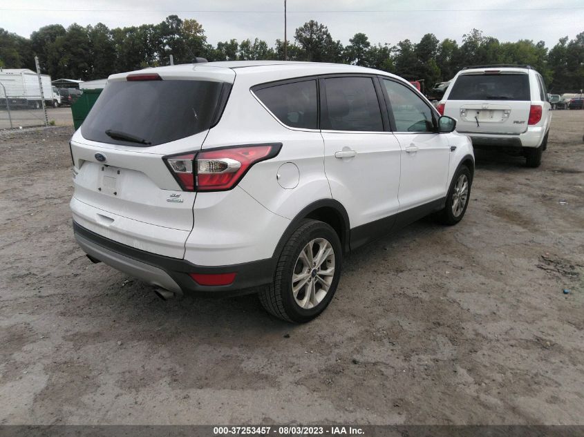 2017 FORD ESCAPE SE - 1FMCU0GD2HUC53704