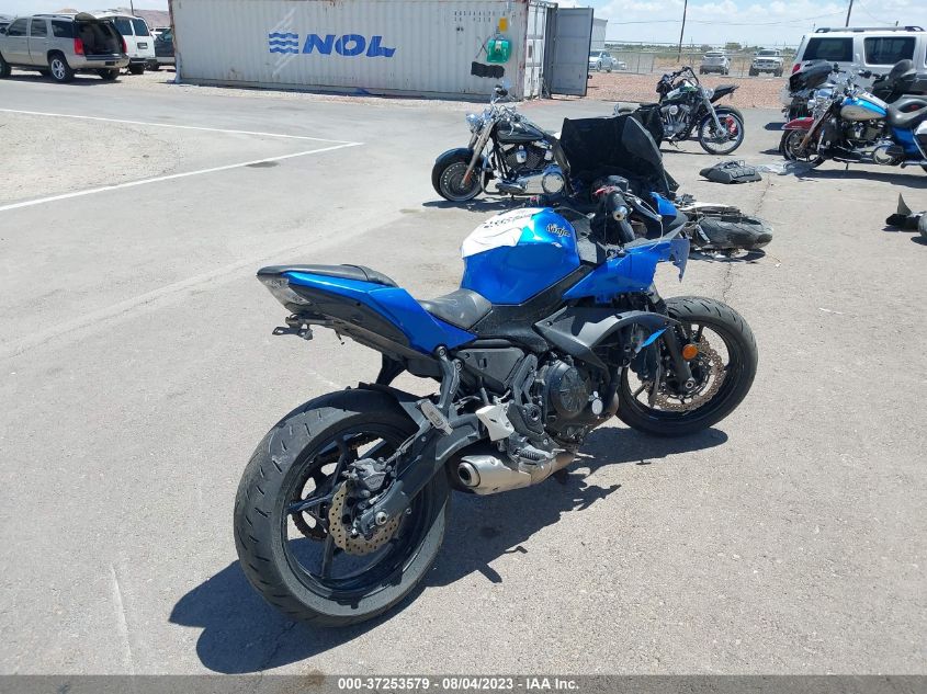 VIN JKAEXEK17JDA24775 2018 KAWASAKI EX650 F