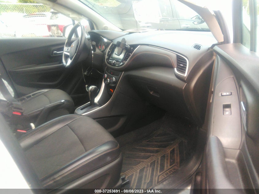 VIN KL7CJLSB9HB054050 2017 CHEVROLET TRAX LT