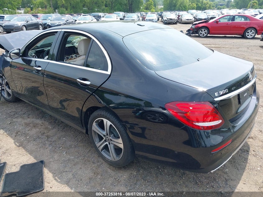 VIN WDDZF4KB6KA509735 2019 MERCEDES-BENZ E-CLASS E 300