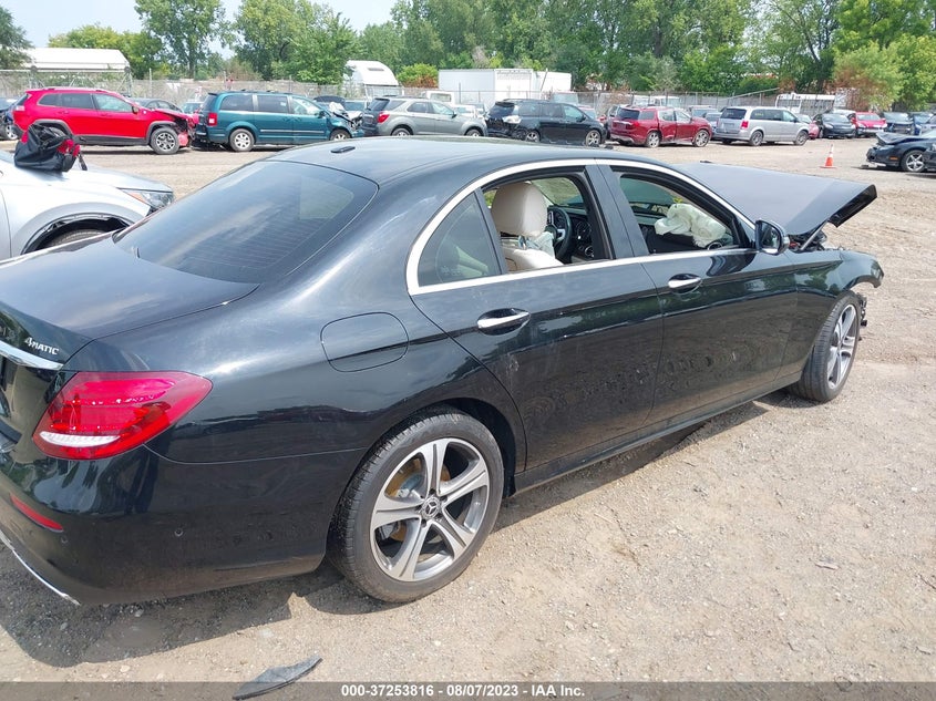 VIN WDDZF4KB6KA509735 2019 MERCEDES-BENZ E-CLASS E 300