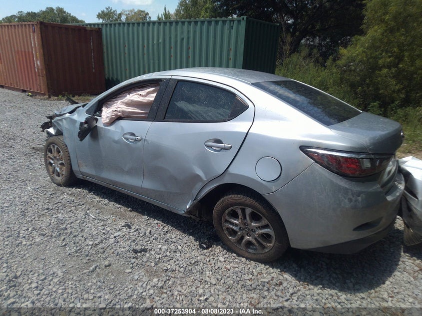 VIN 3MYDLBYV1JY302409 2018 TOYOTA YARIS IA