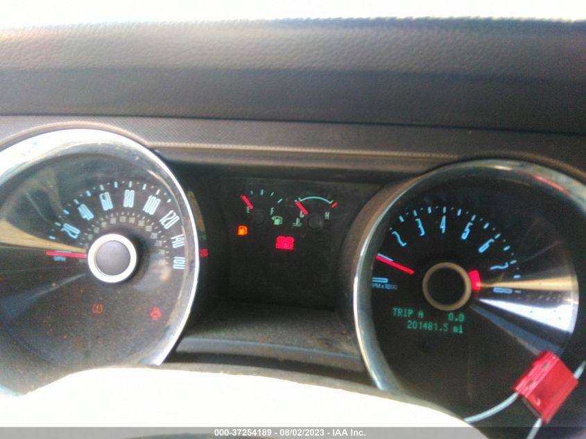 2014 FORD MUSTANG V6 - 1ZVBP8AM6E5325277