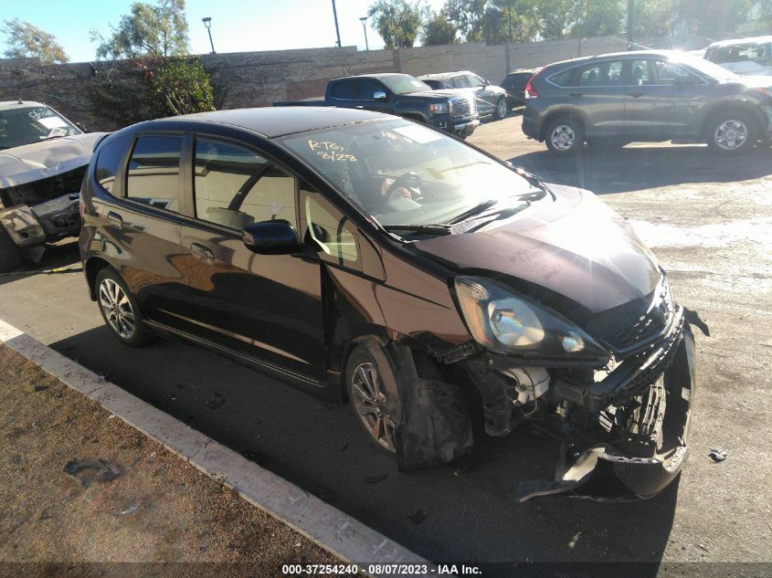 2013 HONDA FIT SPORT - JHMGE8G55DC026905
