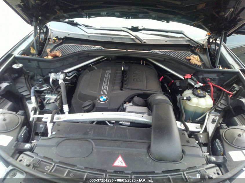 2016 BMW X5 XDRIVE35I - 5UXKROC54G0P26359