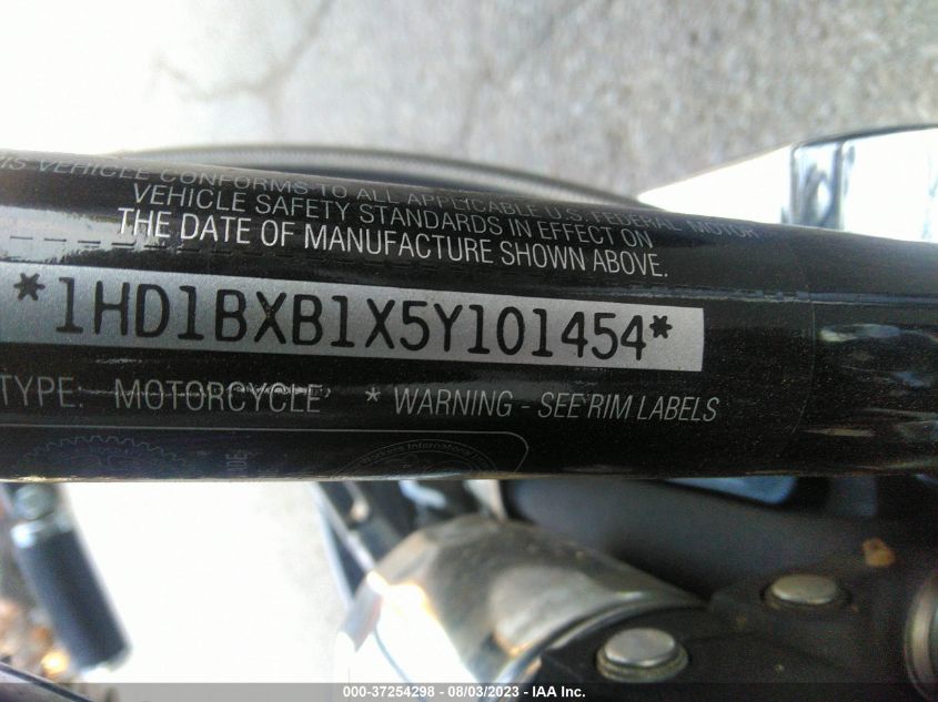 2005 HARLEY-DAVIDSON FLSTFI 1HD1BXB1X5Y101454