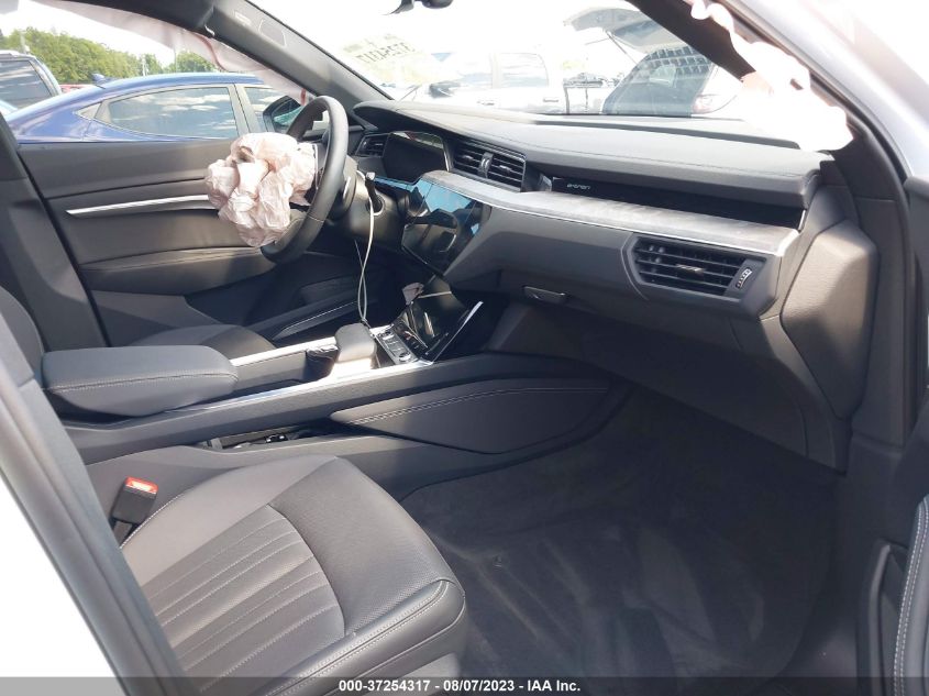 2022 AUDI E-TRON PREMIUM PLUS - WA1LAAGE6NB038422