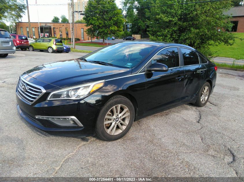 2015 HYUNDAI SONATA 2.4L SE - 5NPE24AF7FH182074