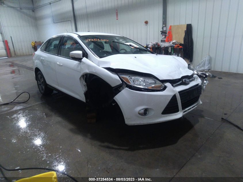 2014 FORD FOCUS SE - 1FADP3F22EL198275