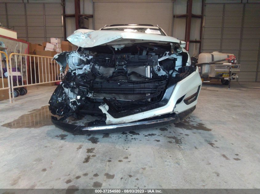 2017 NISSAN ROGUE SL - 5N1AT2MT6HC848353