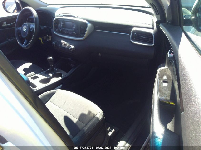 2016 KIA SORENTO LX - 5XYPGDA37GG077950