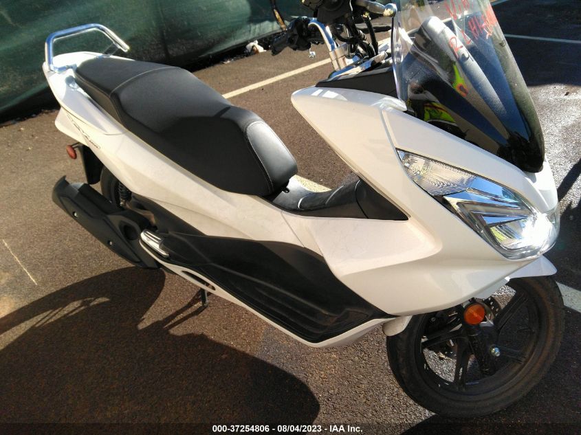 2015 HONDA PCX 150 - RLHKF180XFY001412