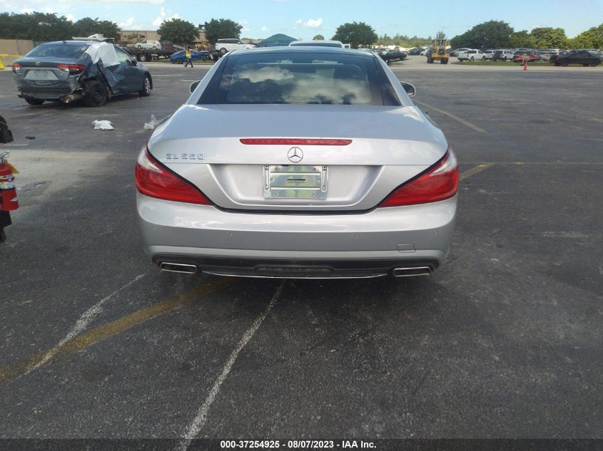 2013 MERCEDES-BENZ SL-CLASS SL 550 - WDDJK7DA2DF021015