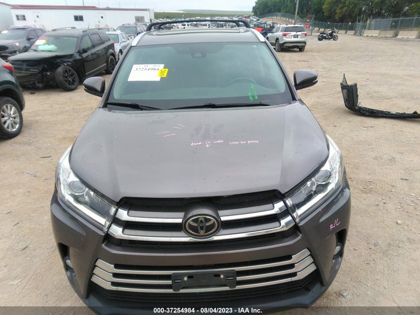 VIN 5TDDZRFHXHS451597 2017 TOYOTA HIGHLANDER LIMITED