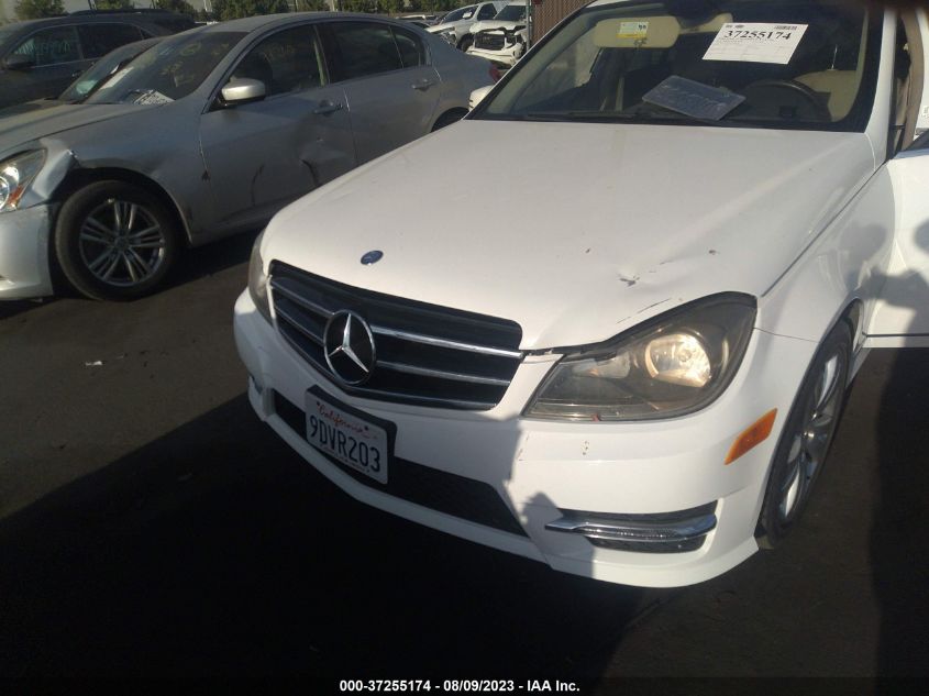 2014 MERCEDES-BENZ C-CLASS C 250 - WDDGF4HB1EG240978
