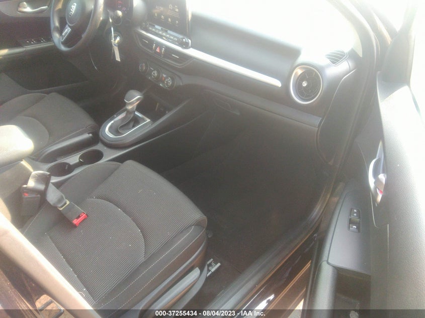 VIN 3KPF24AD3LE215655 2020 KIA FORTE FE/LXS