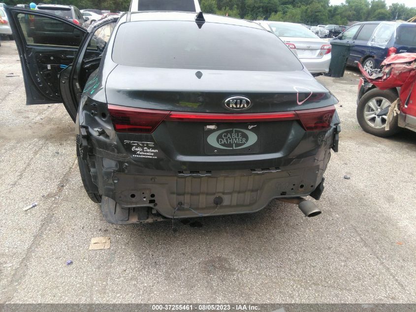 3KPF24AD0ME363439 Kia Forte LXS 6