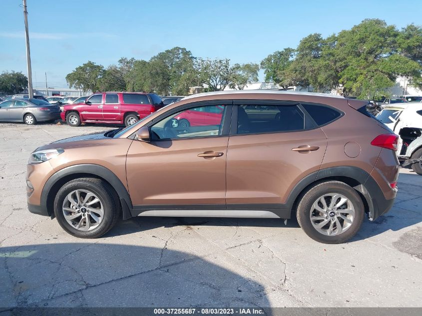 2017 HYUNDAI TUCSON LIMITED/SPORT AND ECO/SE - KM8J33A43HU392860