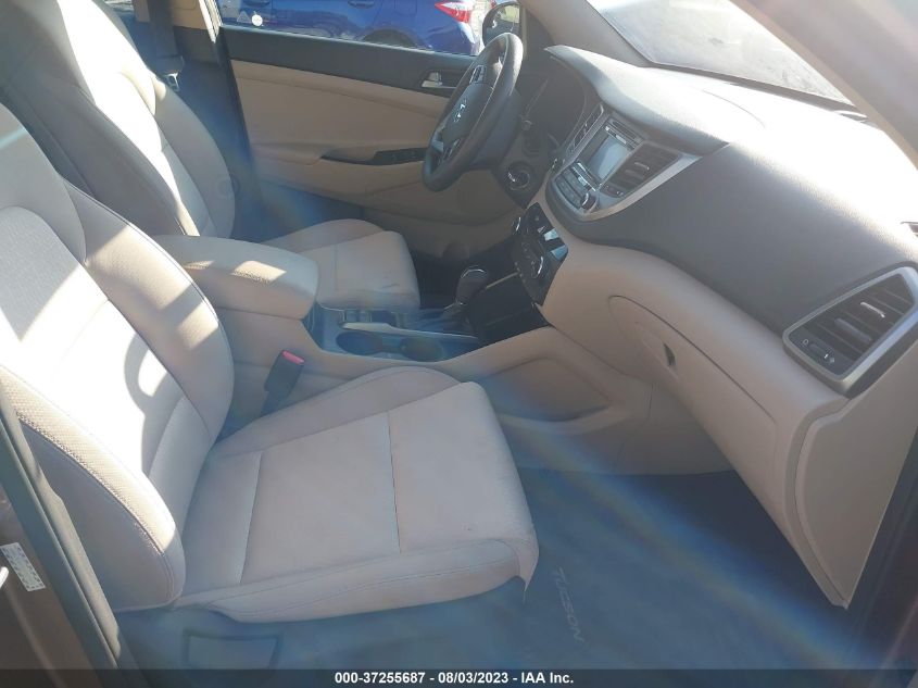2017 HYUNDAI TUCSON LIMITED/SPORT AND ECO/SE - KM8J33A43HU392860