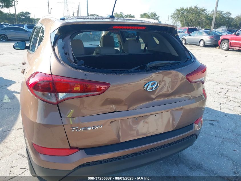 2017 HYUNDAI TUCSON LIMITED/SPORT AND ECO/SE - KM8J33A43HU392860