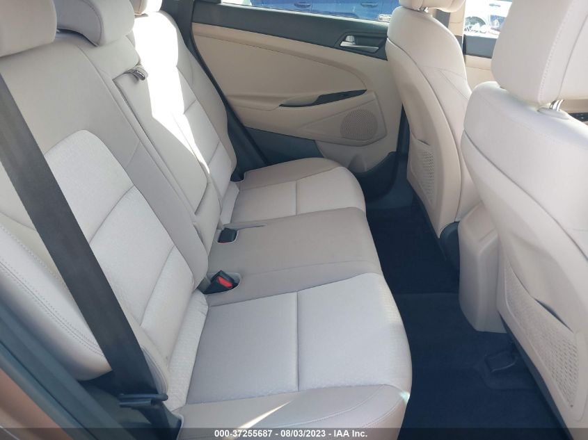 2017 HYUNDAI TUCSON LIMITED/SPORT AND ECO/SE - KM8J33A43HU392860