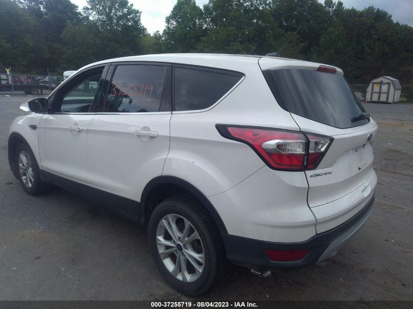 2017 FORD ESCAPE SE - 1FMCU9GD3HUC41498