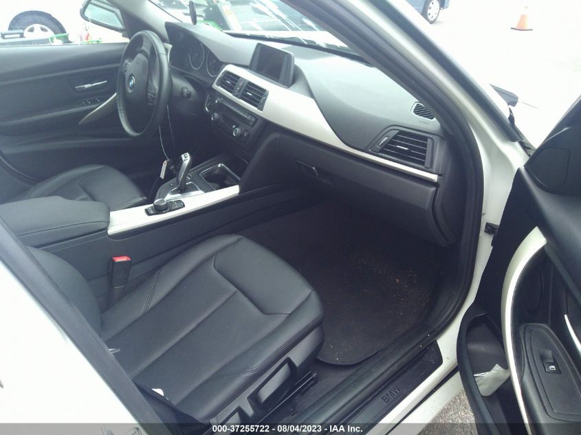 2015 BMW 3 SERIES 320I XDRIVE - WBA3C3G53FNS76169
