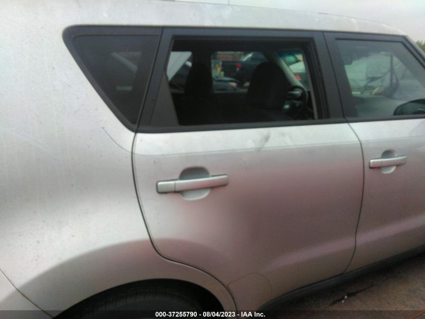 2015 KIA SOUL + - KNDJP3A59F7812778