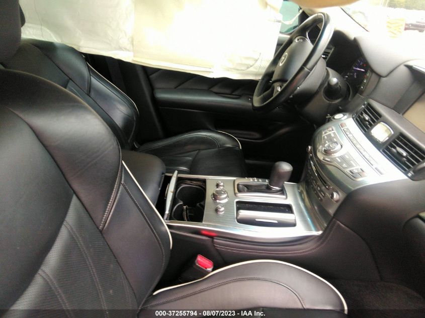 2017 INFINITI Q70 3.7 - JN1BY1AP0HM740061