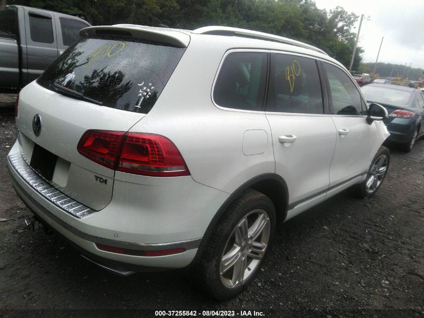2015 VOLKSWAGEN TOUAREG EXECUTIVE - WVGEP9BP5FD005241