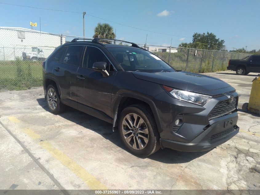 2019 TOYOTA RAV4 XLE PREMIUM - JTMC1RFV7KD011817
