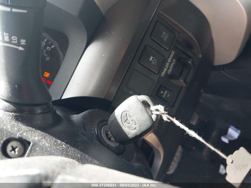 2019 TOYOTA TUNDRA 4WD SR5 - 5TFDW5F14KX843951