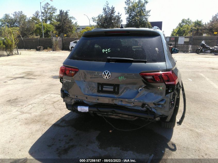 2018 VOLKSWAGEN TIGUAN SE/SEL - 3VV3B7AXXJM029503