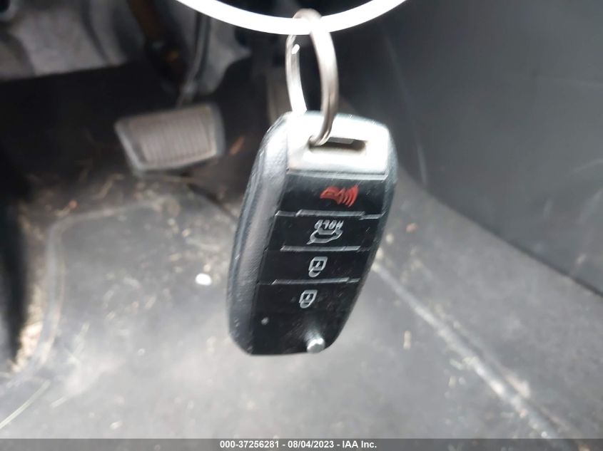 2015 KIA SOUL + - KNDJP3A5XF7112915