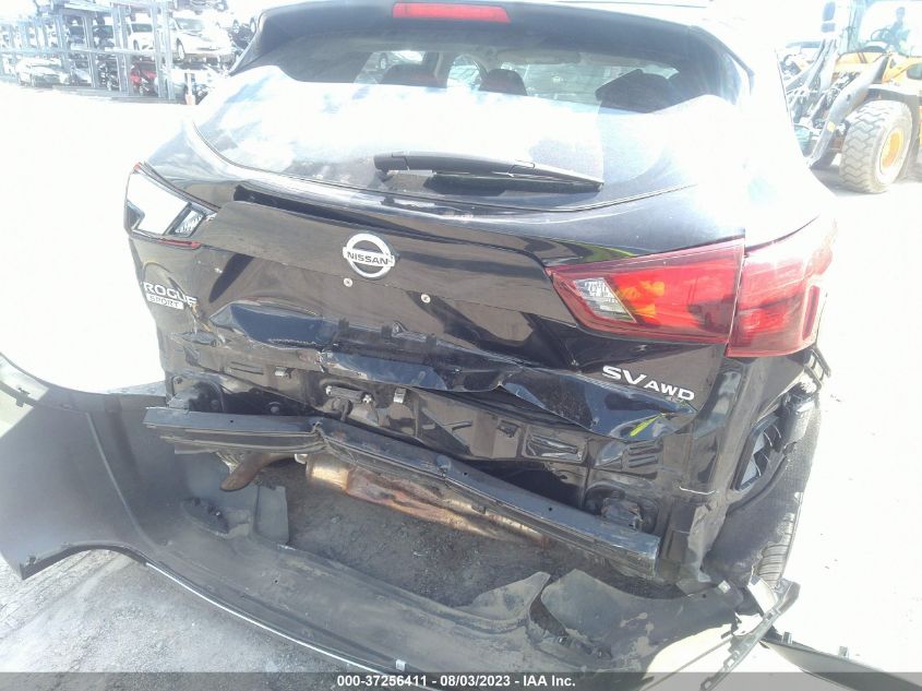 2018 NISSAN ROGUE SPORT SV - JN1BJ1CR4JW600155