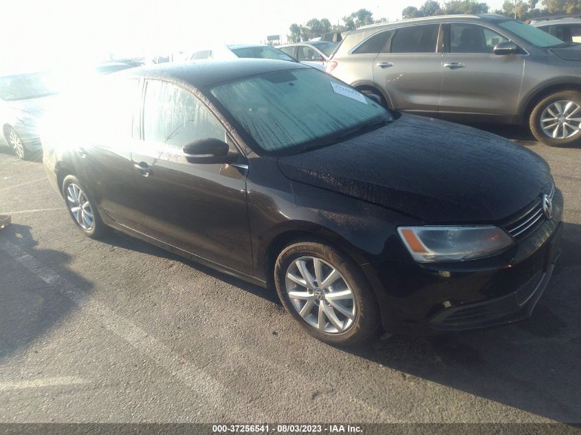 2013 VOLKSWAGEN JETTA SEDAN SE - 3VWDP7AJ7DM406516