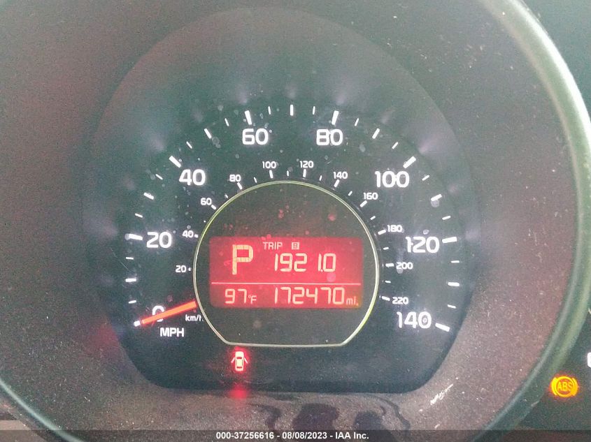 2015 KIA SOUL + - KNDJP3A52F7177564
