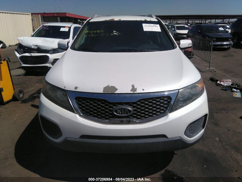 2013 KIA SORENTO LX - 5XYKT4A21DG315719