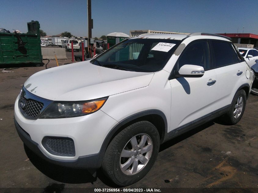 2013 KIA SORENTO LX - 5XYKT4A21DG315719