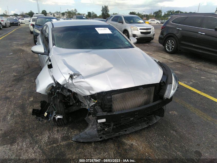 2019 HYUNDAI ELANTRA SE - 5NPD74LF5KH473712