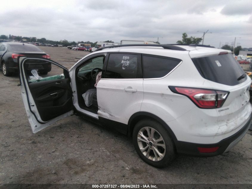 2017 FORD ESCAPE SE - 1FMCU9G92HUE81928