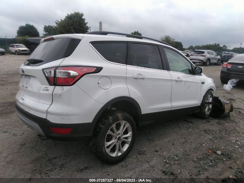 2017 FORD ESCAPE SE - 1FMCU9G92HUE81928