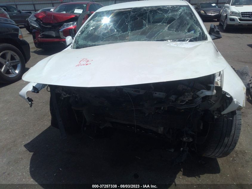 2018 CHEVROLET MALIBU LT - 1G1ZD5ST4JF204789